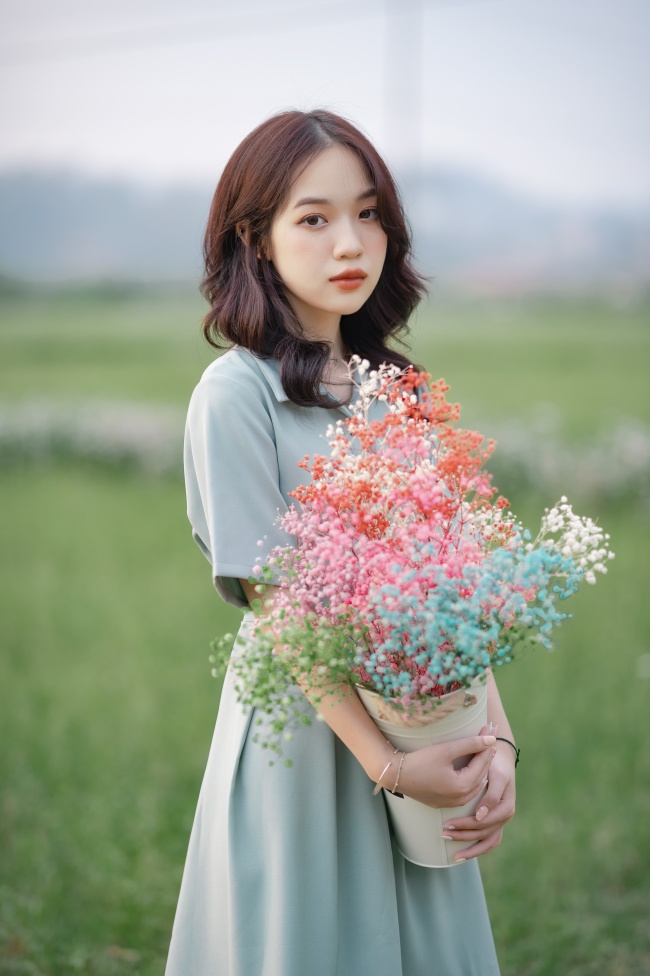 84间房主播跳舞 雨夜评分